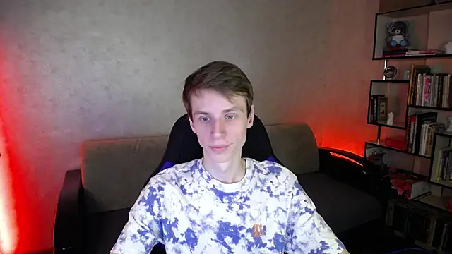 Snapshot of yes_cute_boy_ chatting on 10-05-25, 09:22 yes cute boy  online show from 10-05-25, 09:22