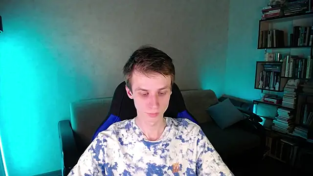 yes cute boy  online show from 02-25-26, 02:17