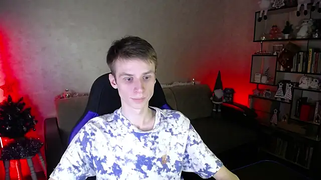 yes cute boy  online show from 01-08-26, 09:21