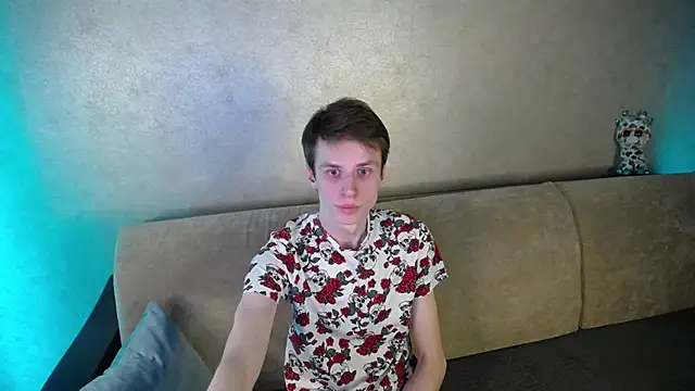 yes cute boy  online show from 03-09-26, 09:29