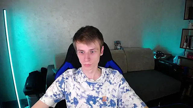 Snapshot of yes_cute_boy_ chatting on 07-09-26, 01:54 yes cute boy online show from 07-09-26, 01:54