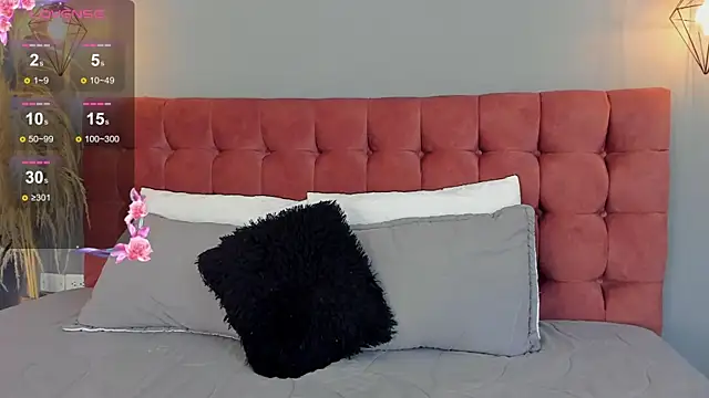 victoria decapri online show from 07-14-26, 07:42