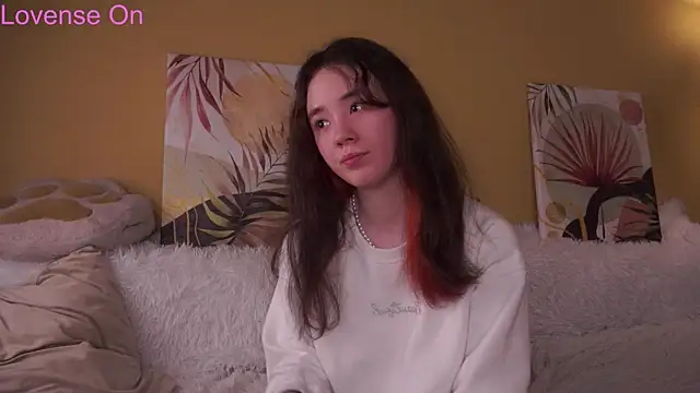 Snapshot of AlbertaClack chatting on 06-06-26, 03:06 AlbertaClack online show from 06-06-26, 03:06