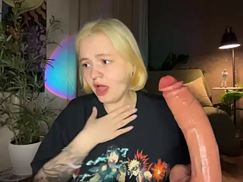 MoonIvy  online show from 05-21-26, 07:33