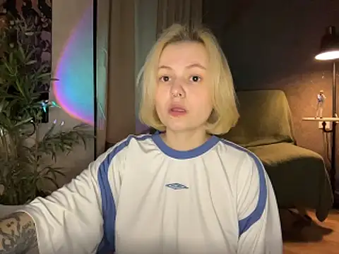 MoonIvy  online show from 06-28-26, 07:31