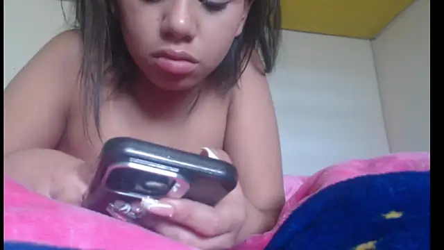 Snapshot of habdiela chatting on 02-08-26, 04:15 habdiela online show from 02-08-26, 04:15