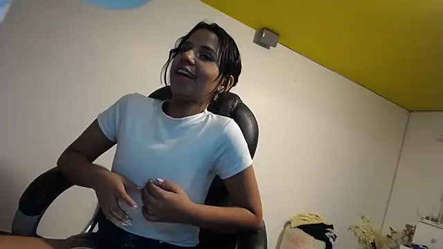 Snapshot of habdiela chatting on 09-11-25, 04:34 habdiela online show from 09-11-25, 04:34