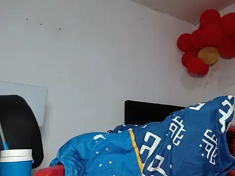 maggi hotsson online show from 09-24-25, 05:58