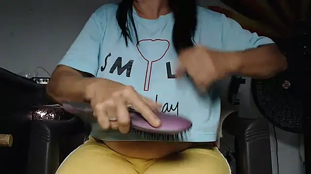 maggi hotsson online show from 04-14-26, 03:33