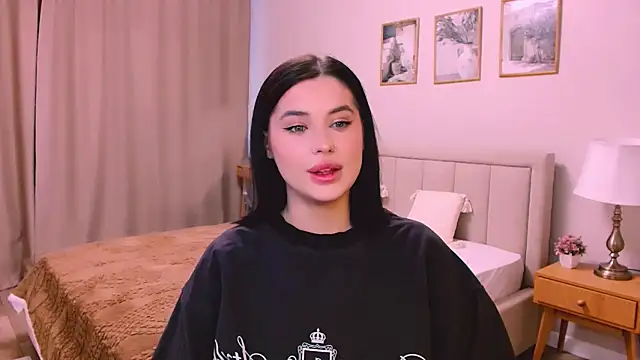 Snapshot of lil_angel_ chatting on 02-21-26, 11:23 lil angel online show from 02-21-26, 11:23