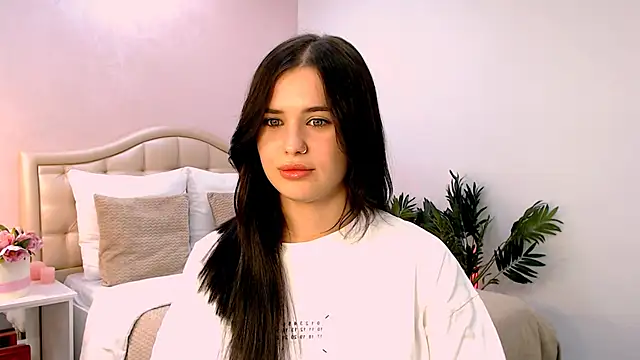 lil angel  online show from 09-28-25, 06:59