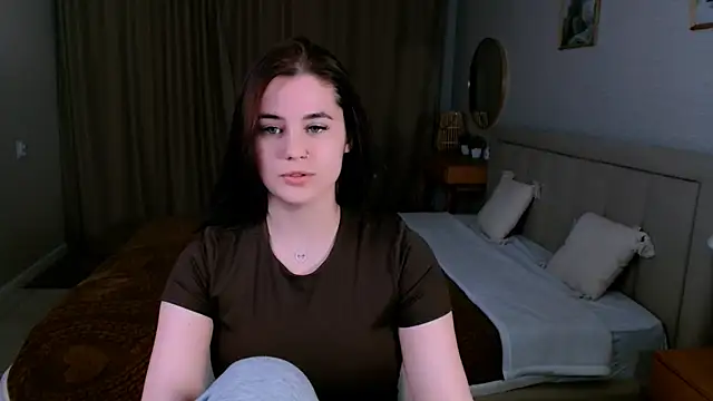 lil angel  online show from 04-05-26, 10:27