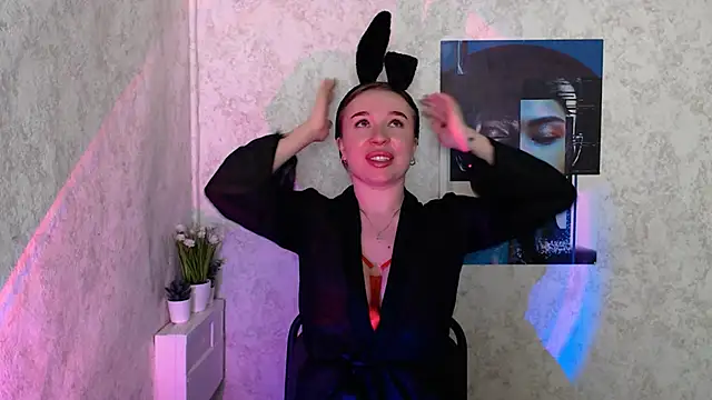 JuliaTopp  online show from 09-30-25, 05:24