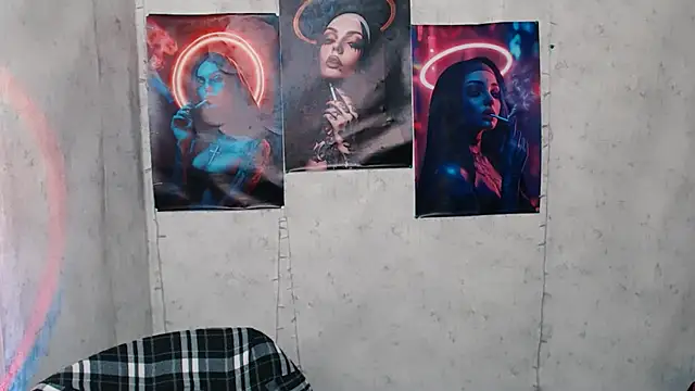 JuliaTopp  online show from 11-15-25, 07:29