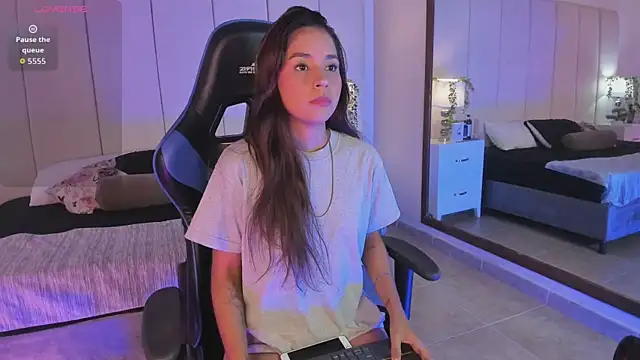 mia rousse25 online show from 12-02-25, 01:35