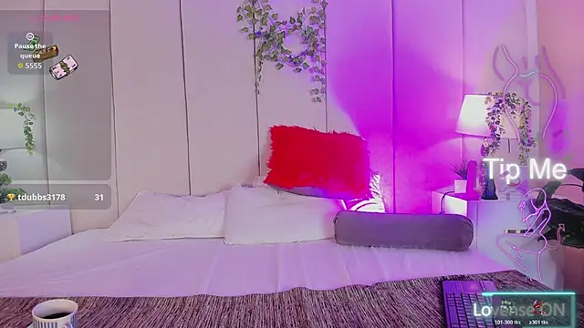 mia rousse25 online show from 02-18-26, 02:57