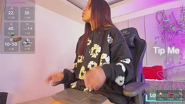 mia rousse25 online show from 02-13-26, 04:40