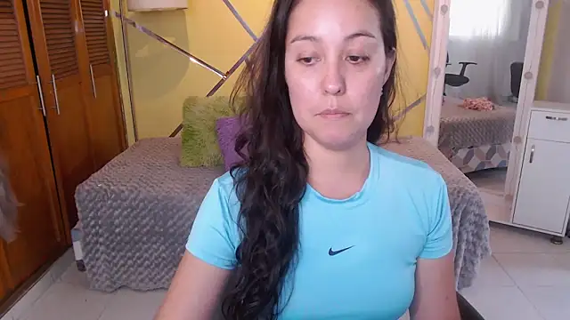 shirleyrojas online show from 10-28-25, 07:57