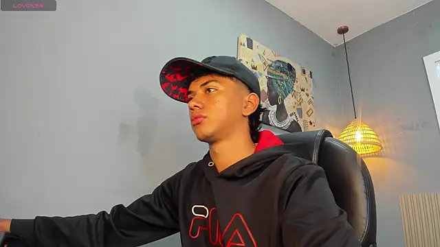 markbowie online show from 12-04-25, 11:42