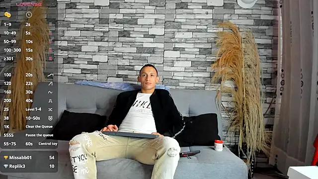 Masterblue hot online show from 11-10-25, 07:19