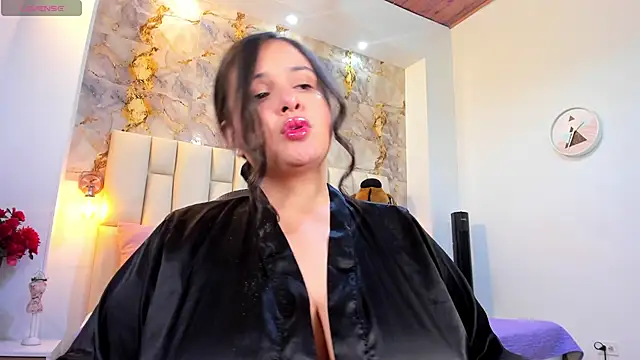 cloe galee online show from 02-06-26, 05:14