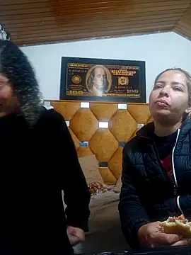 Snapshot of CATTALINAHOT chatting on 02-18-26, 04:54 CATTALINAHOT online show from 02-18-26, 04:54