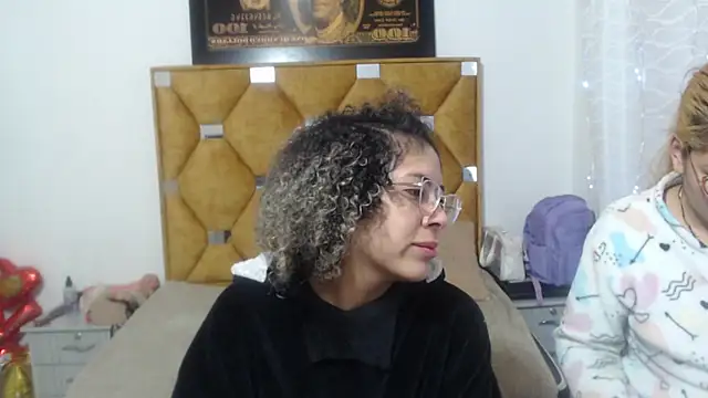 Snapshot of CATTALINAHOT chatting on 02-19-26, 10:23 CATTALINAHOT online show from 02-19-26, 10:23