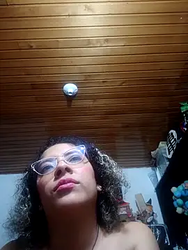 Snapshot of CATTALINAHOT chatting on 03-02-26, 04:02 CATTALINAHOT online show from 03-02-26, 04:02