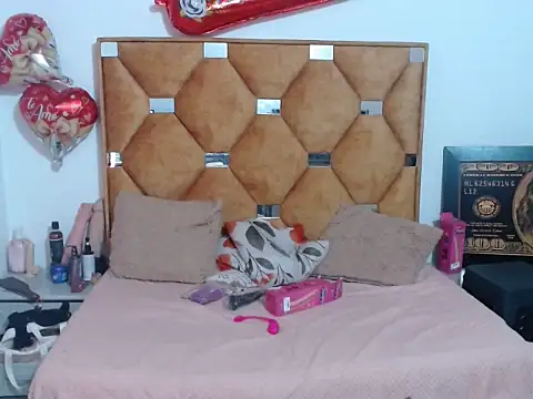 CATTALINAHOT online show from 04-08-26, 03:19