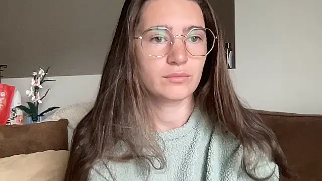 Snapshot of bambifarrina chatting on 09-11-25, 03:12 bambifarrina online show from 09-11-25, 03:12