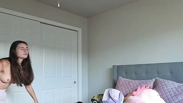 Snapshot of bambifarrina chatting on 10-26-25, 01:22 bambifarrina online show from 10-26-25, 01:22