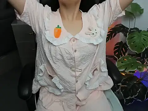 Xiao cute online show from 09-25-25, 02:23