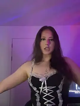 Snapshot of laylabliss chatting on 11-24-25, 12:21 laylabliss online show from 11-24-25, 12:21