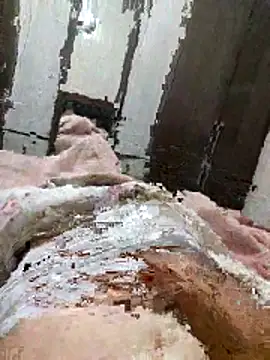 Gustavo198045 online show from 11-17-25, 03:54