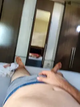 Gustavo198045 online show from 01-15-26, 04:43