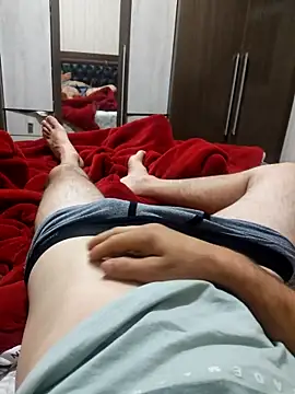 Gustavo198045 online show from 10-28-25, 01:28