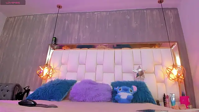 Foxxy Doll online show from 03-25-26, 02:27