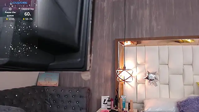 Foxxy Doll online show from 11-21-25, 09:14