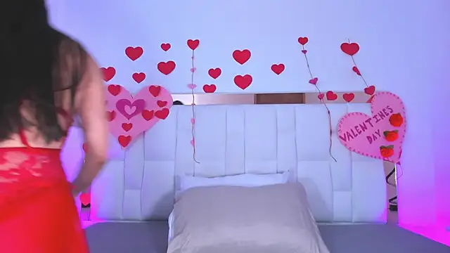 Snapshot of ZoeBarnett chatting on 02-18-26, 06:04 ZoeBarnett online show from 02-18-26, 06:04