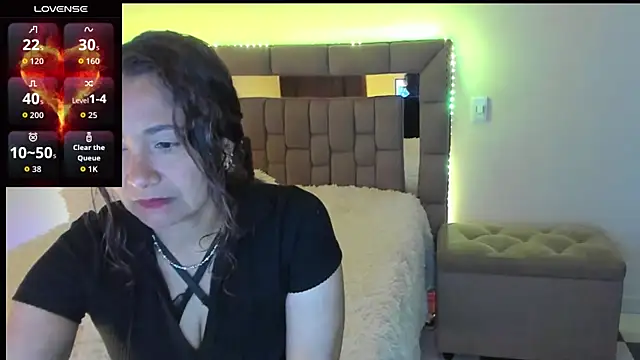 Snapshot of gabrielaponce11 chatting on 09-19-25, 12:36 gabrielaponce11 online show from 09-19-25, 12:36