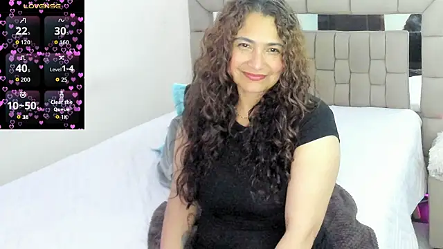 Snapshot of gabrielaponce11 chatting on 05-10-26, 03:32 gabrielaponce11 online show from 05-10-26, 03:32
