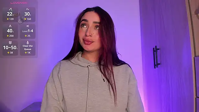 Snapshot of scarlett_Collinss chatting on 02-11-26, 04:01 scarlett Collinss online show from 02-11-26, 04:01