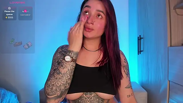 Snapshot of scarlett_Collinss chatting on 02-27-26, 05:29 scarlett Collinss online show from 02-27-26, 05:29