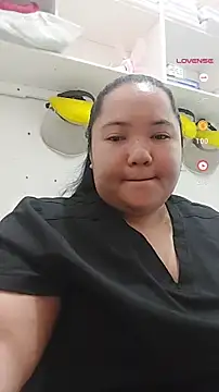 LianaCruzado online show from 04-04-26, 01:56