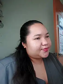 Snapshot of LianaCruzado chatting on 05-12-26, 06:43 LianaCruzado online show from 05-12-26, 06:43