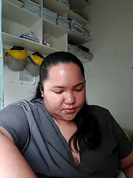 Snapshot of LianaCruzado chatting on 05-02-26, 05:45 LianaCruzado online show from 05-02-26, 05:45