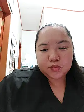 LianaCruzado online show from 04-12-26, 01:31