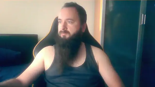 LondonMan1988 online show from 10-24-25, 07:29