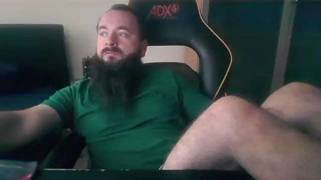 LondonMan1988 online show from 11-28-25, 10:26