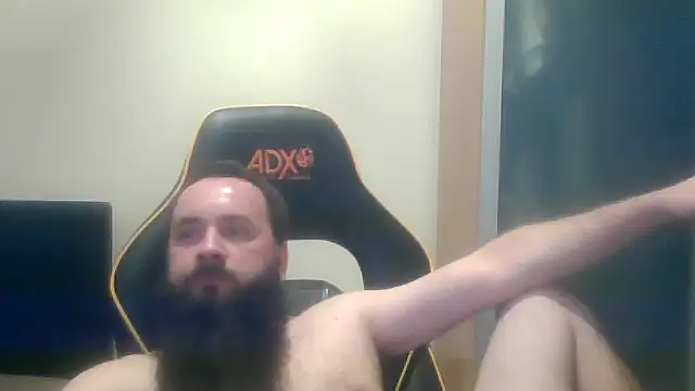 Snapshot of LondonMan1988 chatting on 10-10-25, 08:53 LondonMan1988 online show from 10-10-25, 08:53